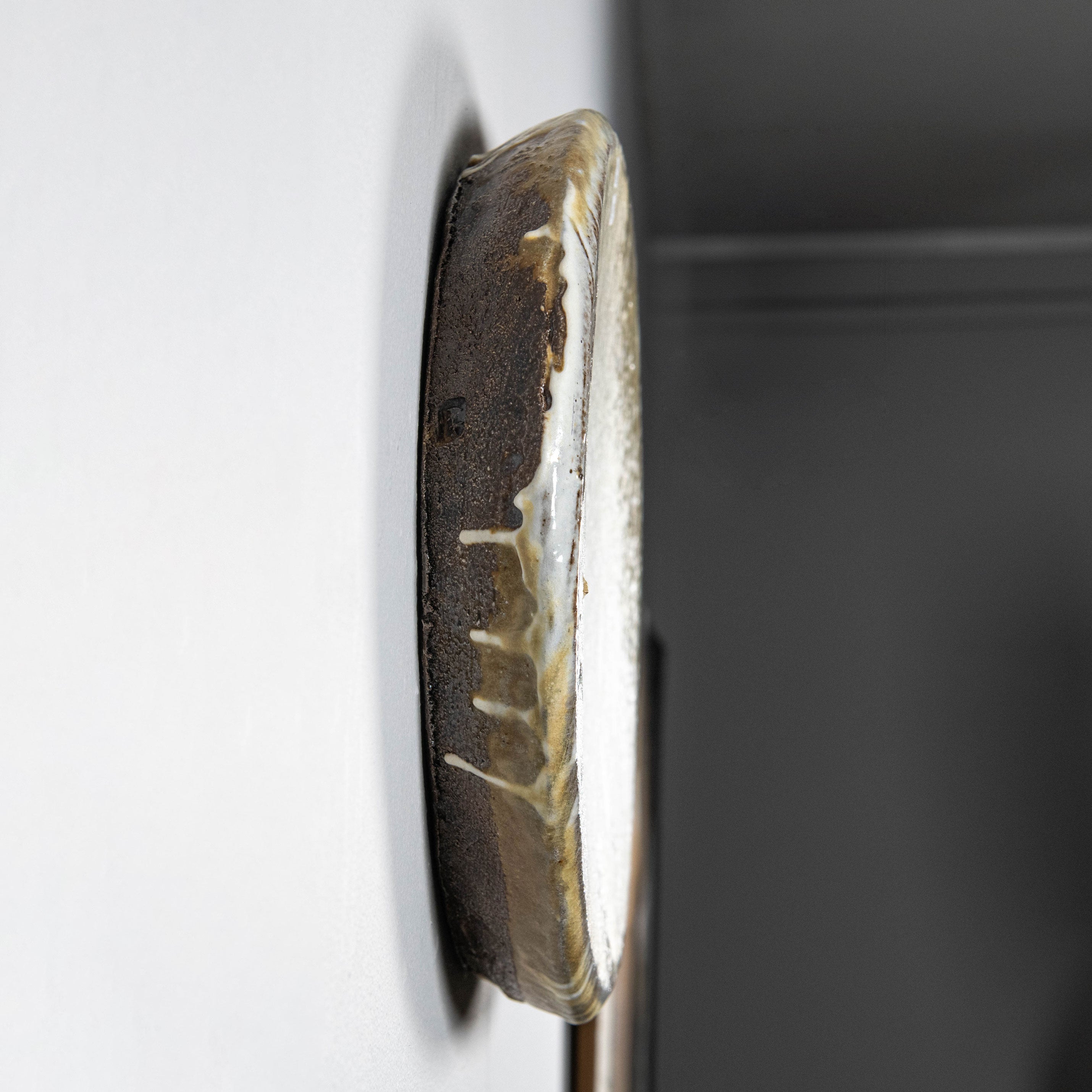 Plat – Porcelaine coulée émail de cendre cuisson au sel