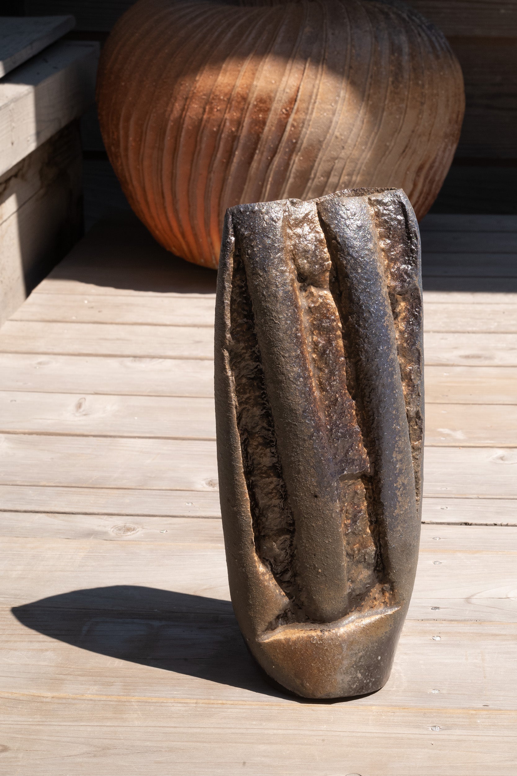 Vase Damon – Noir, cuit au bois